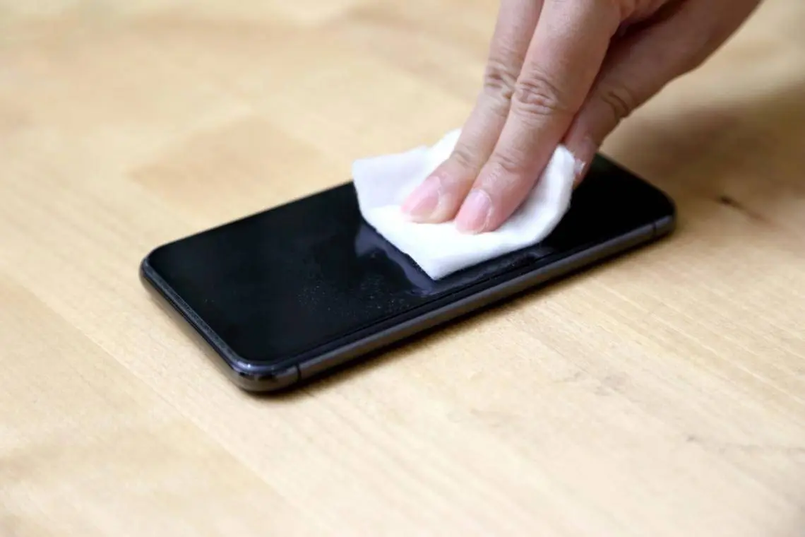 disinfect phone 1