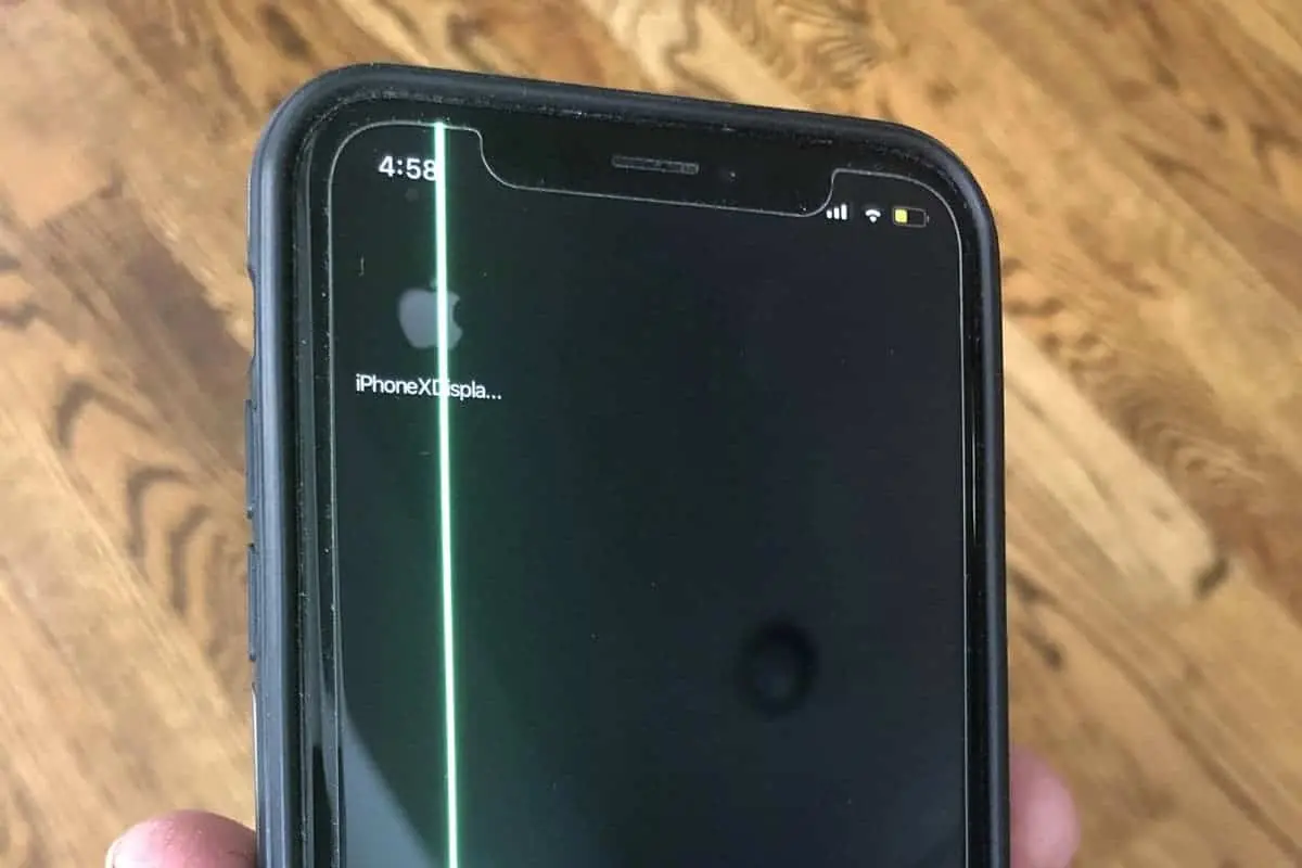 display of iphones