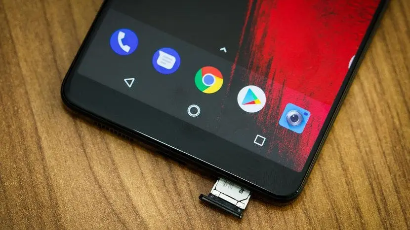 essential phone 6896 008