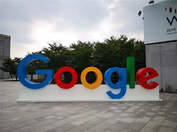 google logo