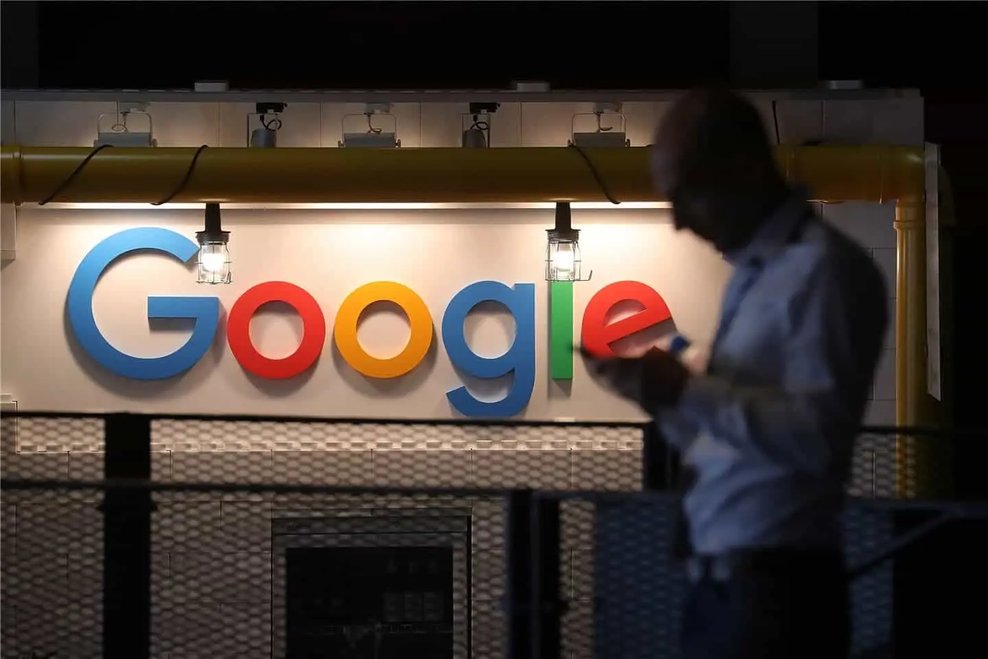 google logo
