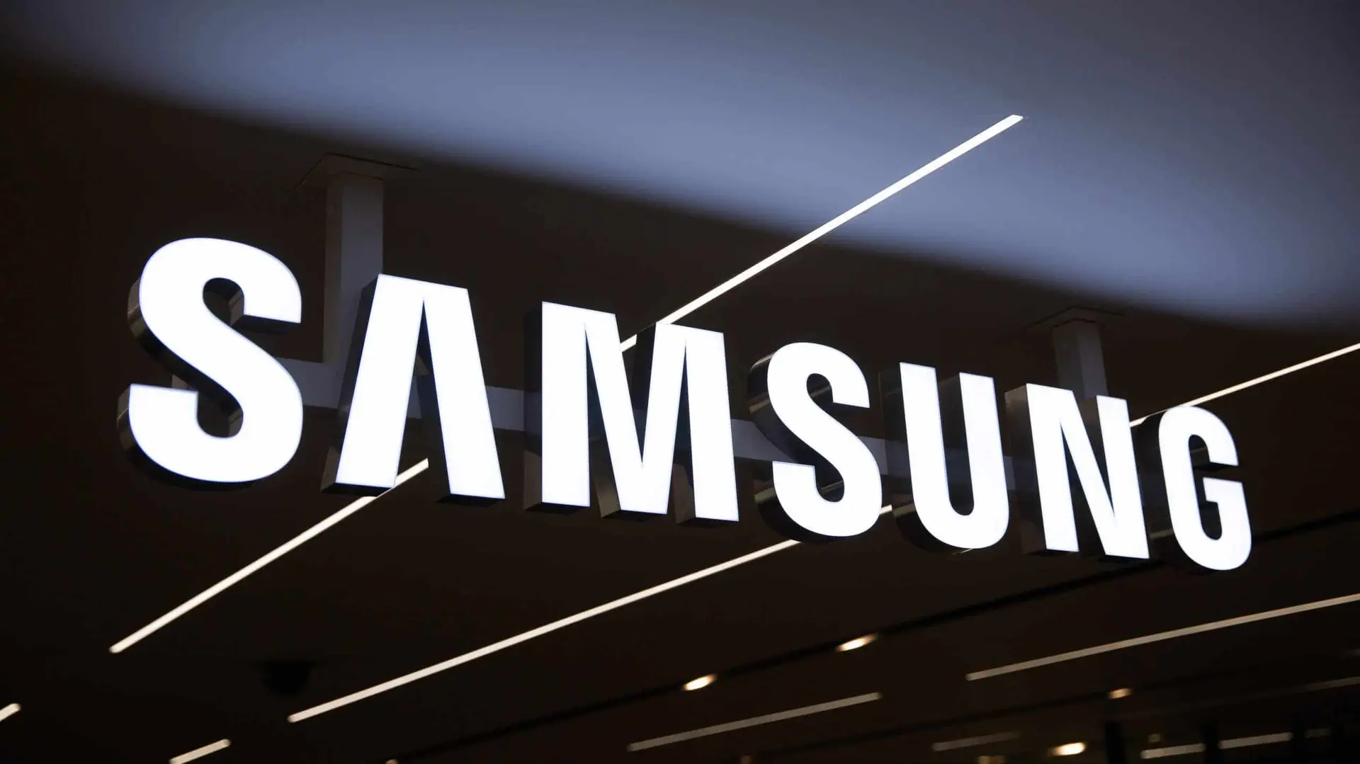 header samsung shutterstock scaled 1