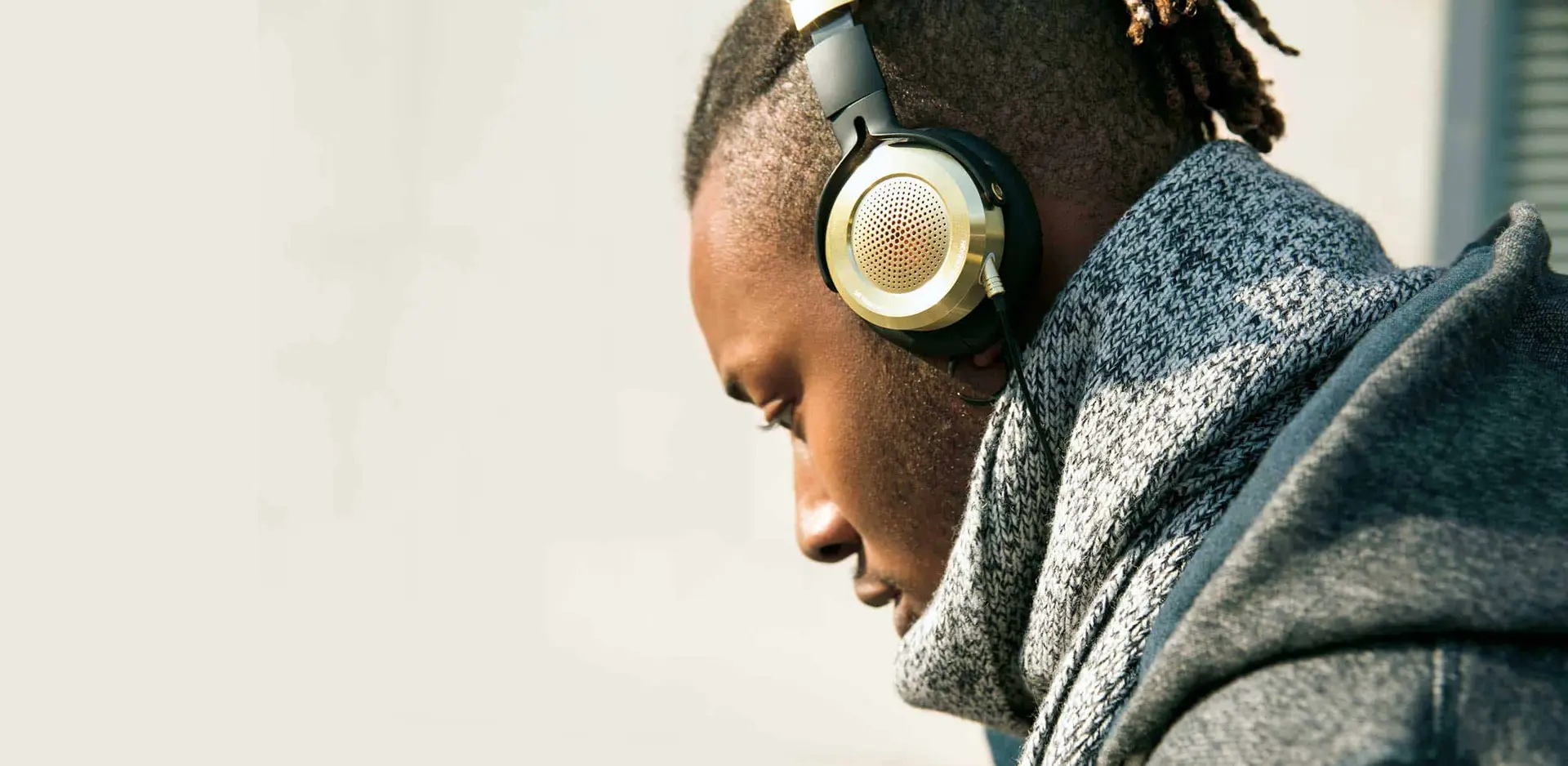 headphone 01