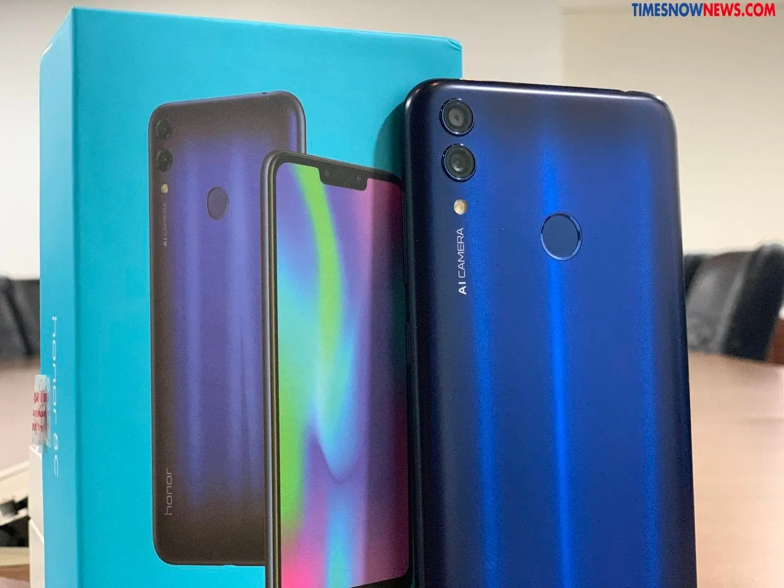 honor 8c 6 1543480465 rend 4 3