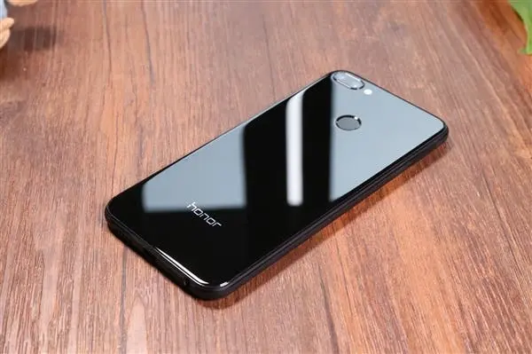 honor 9i a