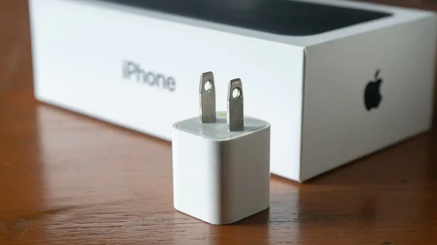 iphone 13 chargr