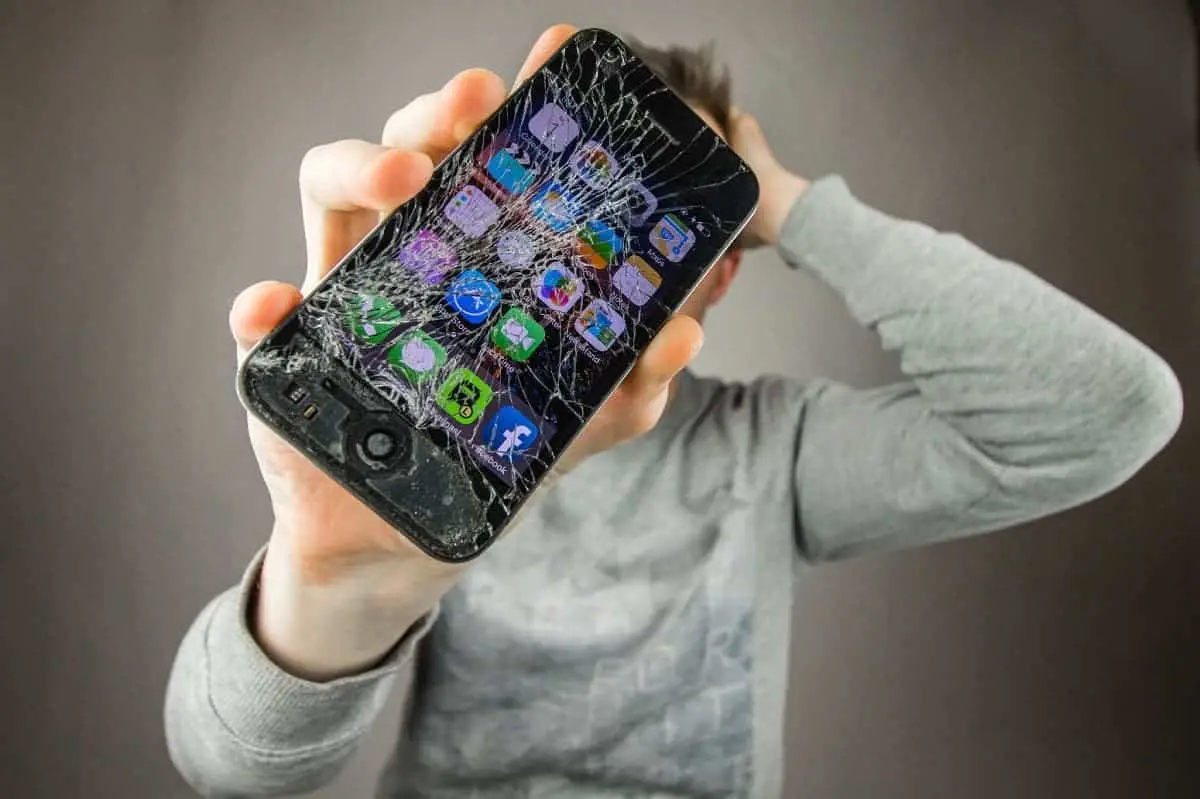 iphone cracked