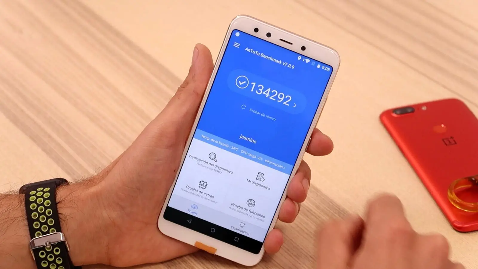 mi a2 antutu