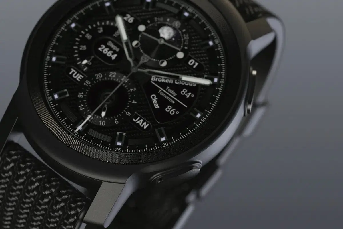 moto watch 100 1