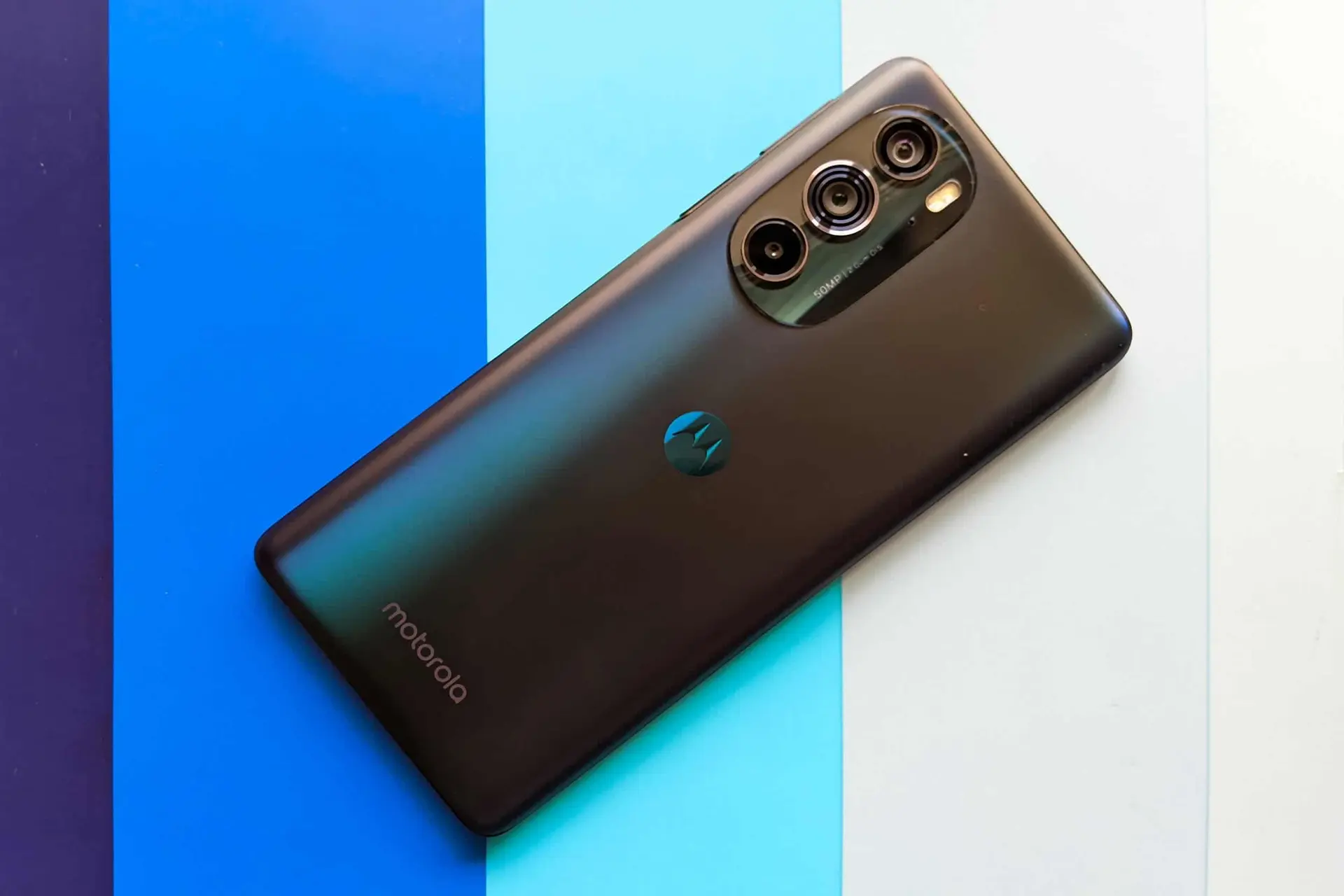 motorola edge 2022
