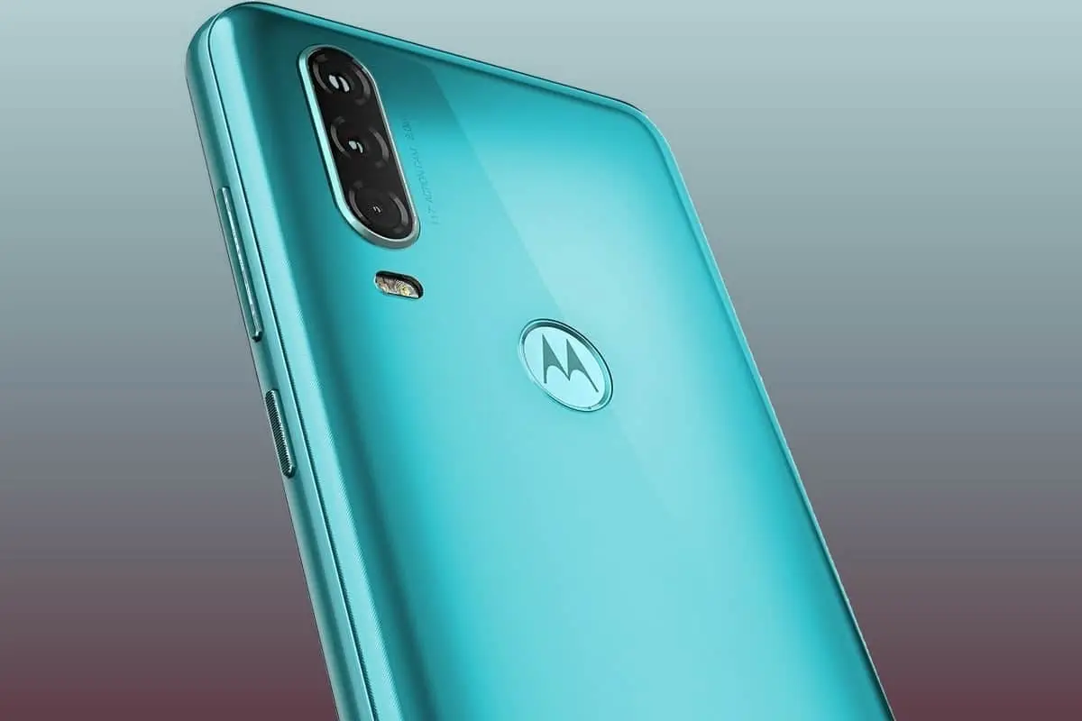motorola one action