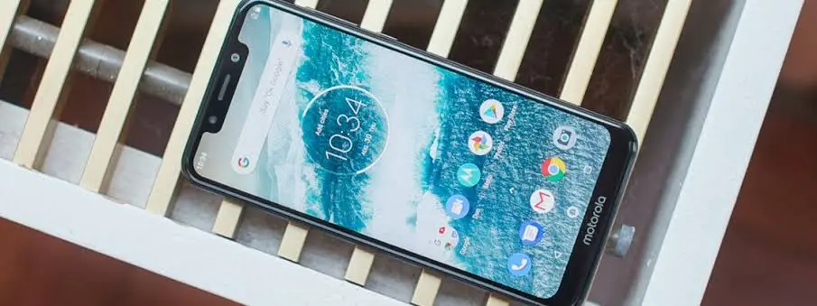 motorola one poer