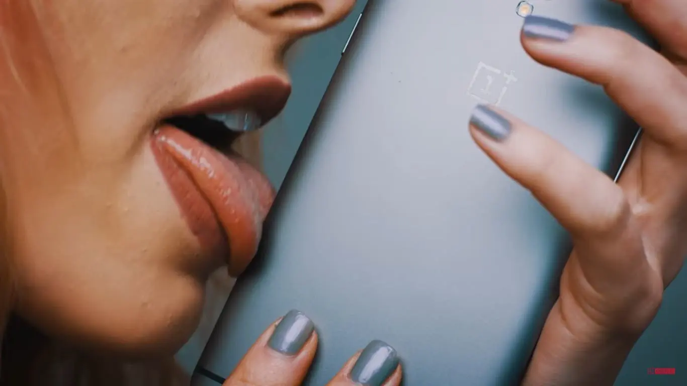 oneplus lickoflove
