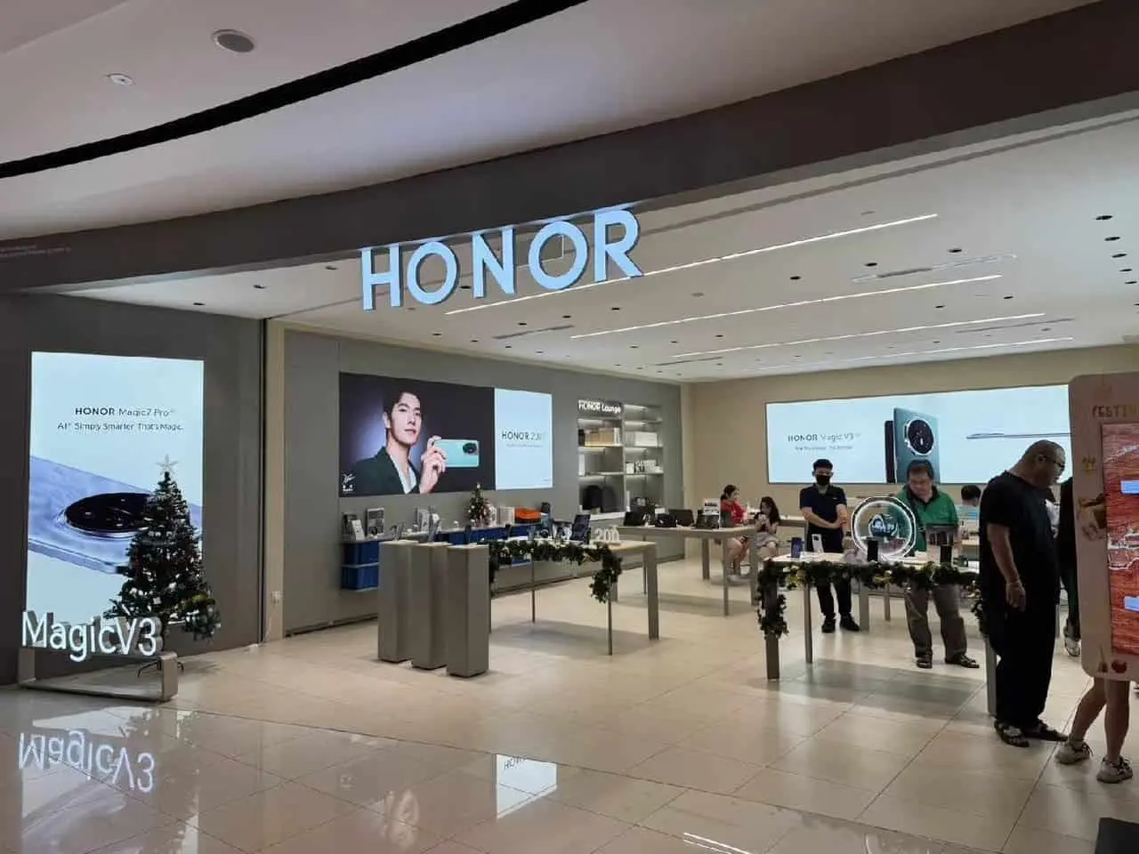 photo honor experience sotre in malaysia