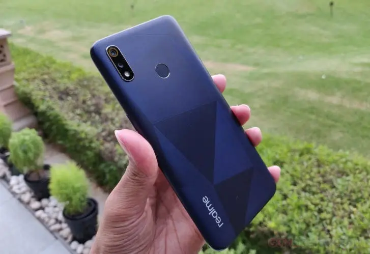 realme33