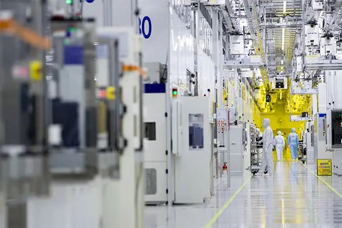 samsung foundry fab semiconductor 678 678x452