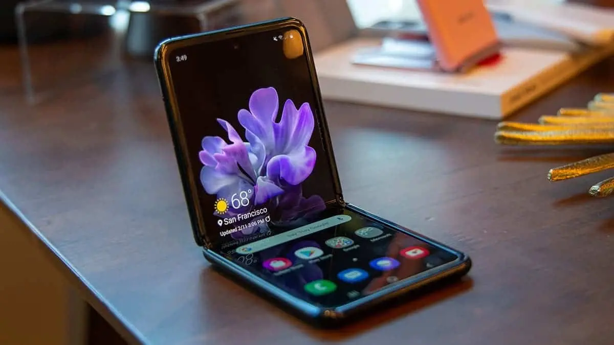 samsung galaxy z flip3 5g leaked press renders