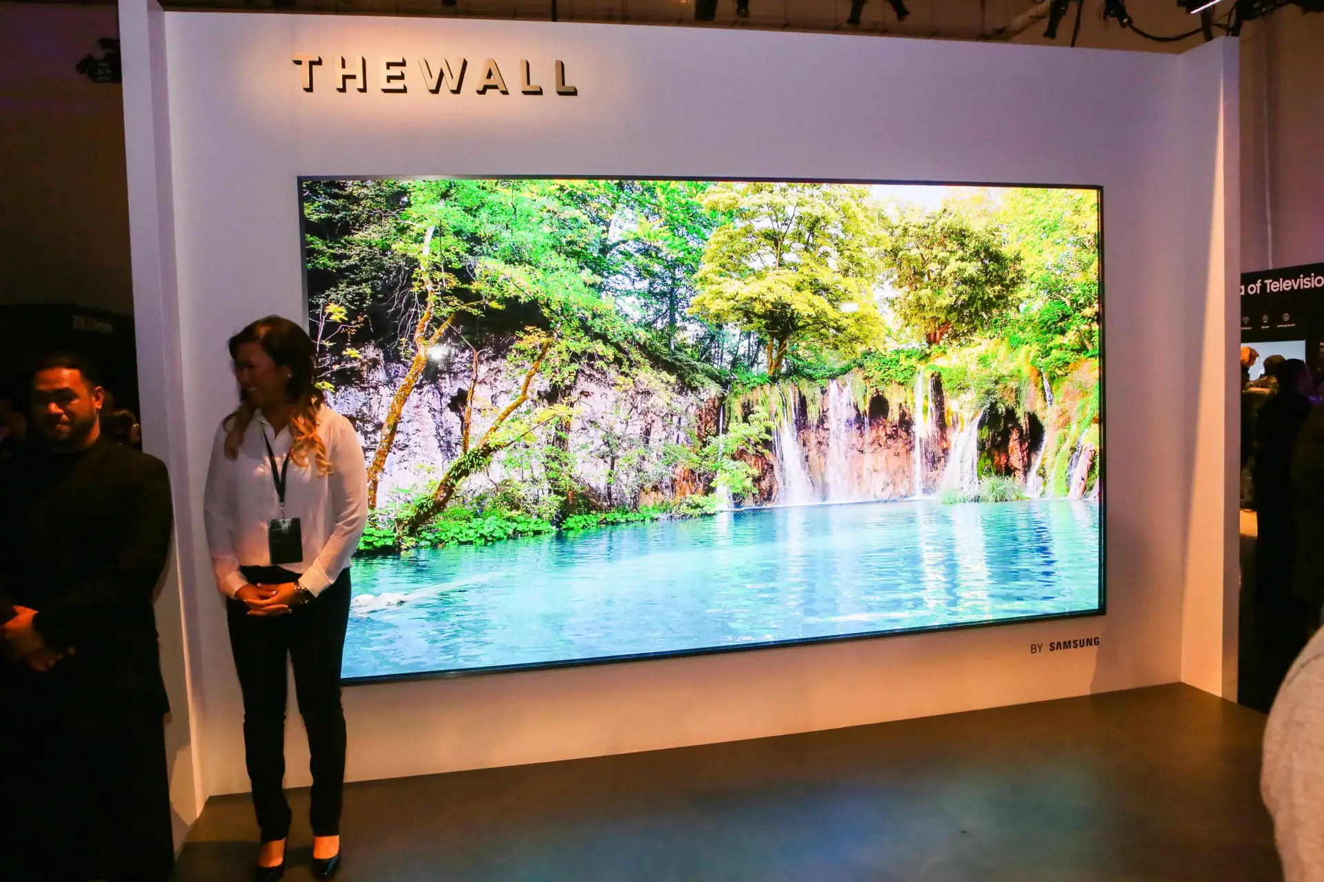 the wall tv a