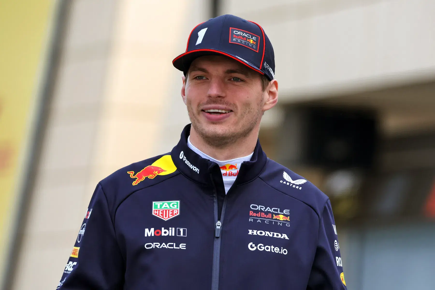Een lachende Max Verstappen