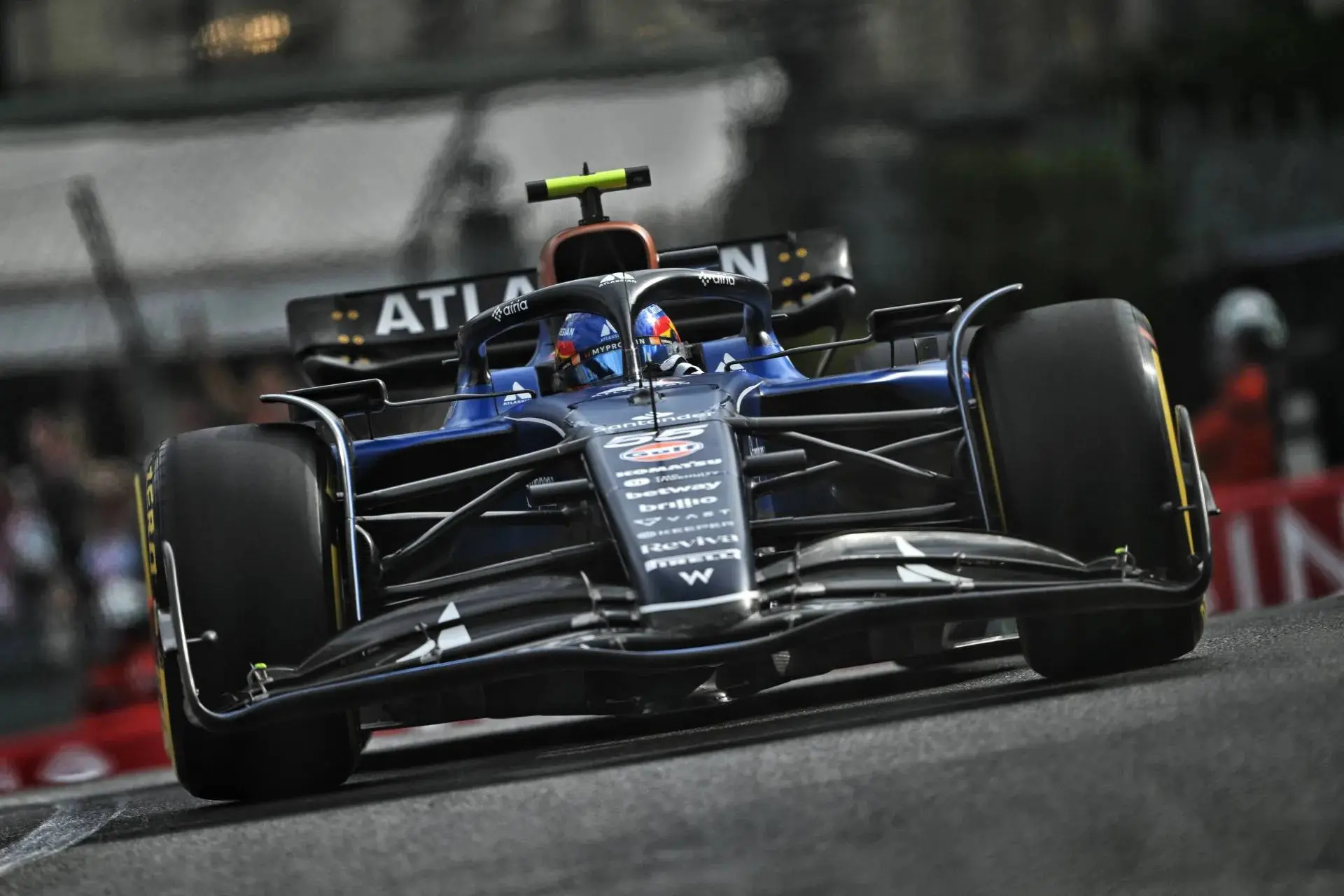 sainz 6831b80b43eb2jpg