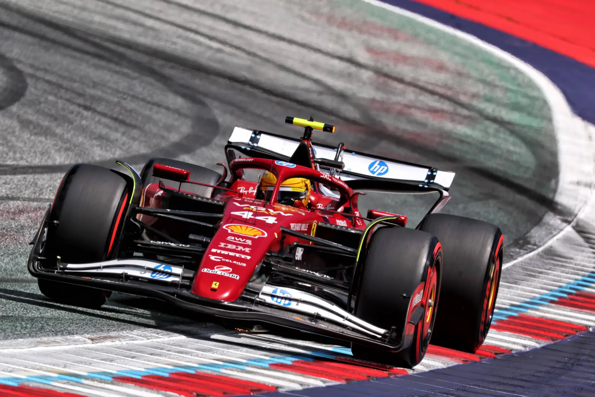 lewis-hamilton-in-austria