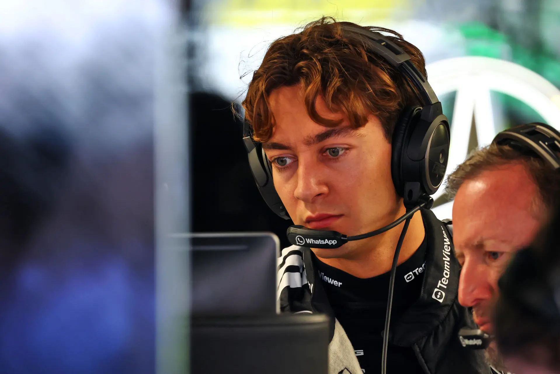 russell-in-the-garage-italian-gp