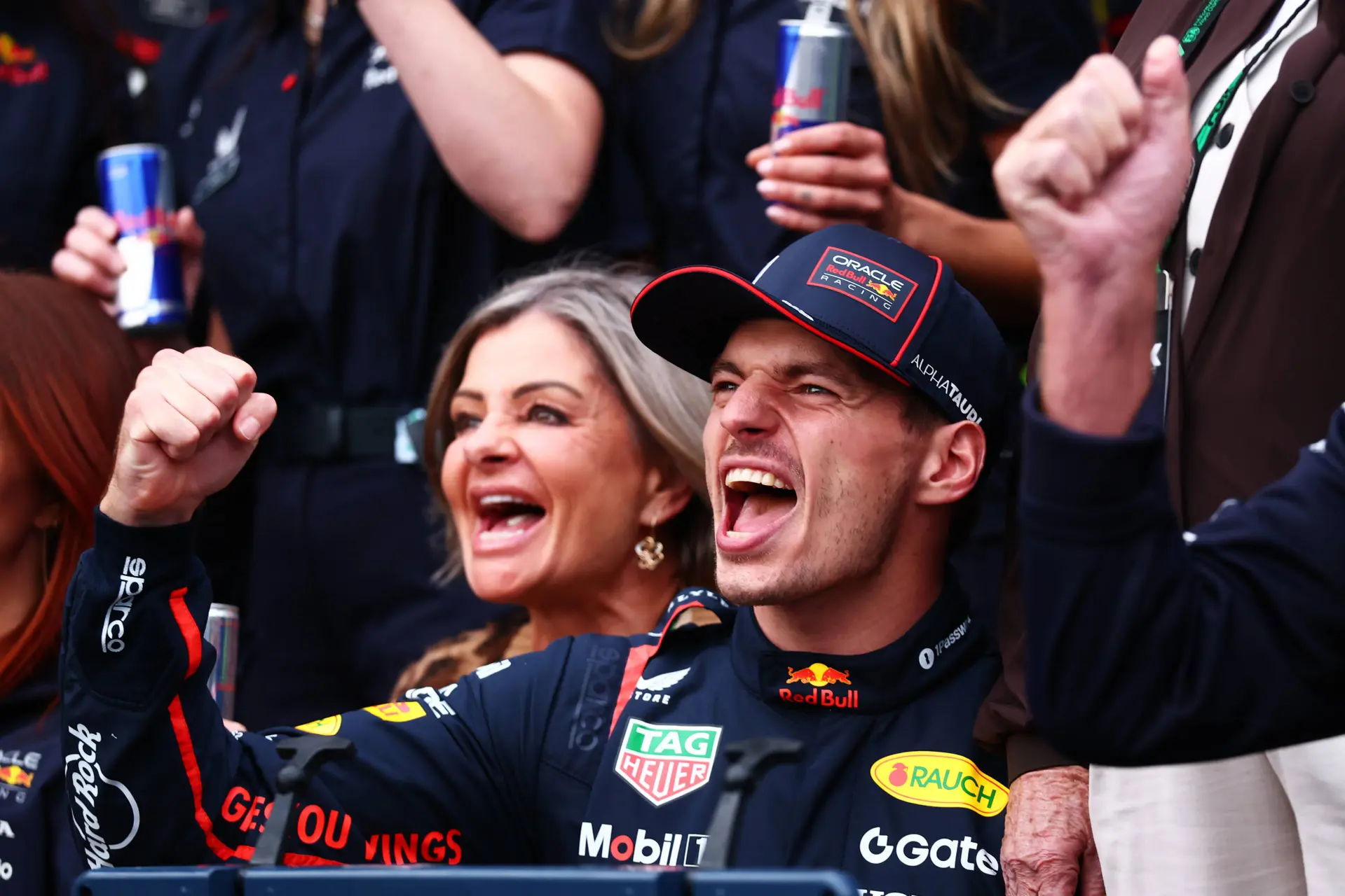 Max Verstappen viert in Baku