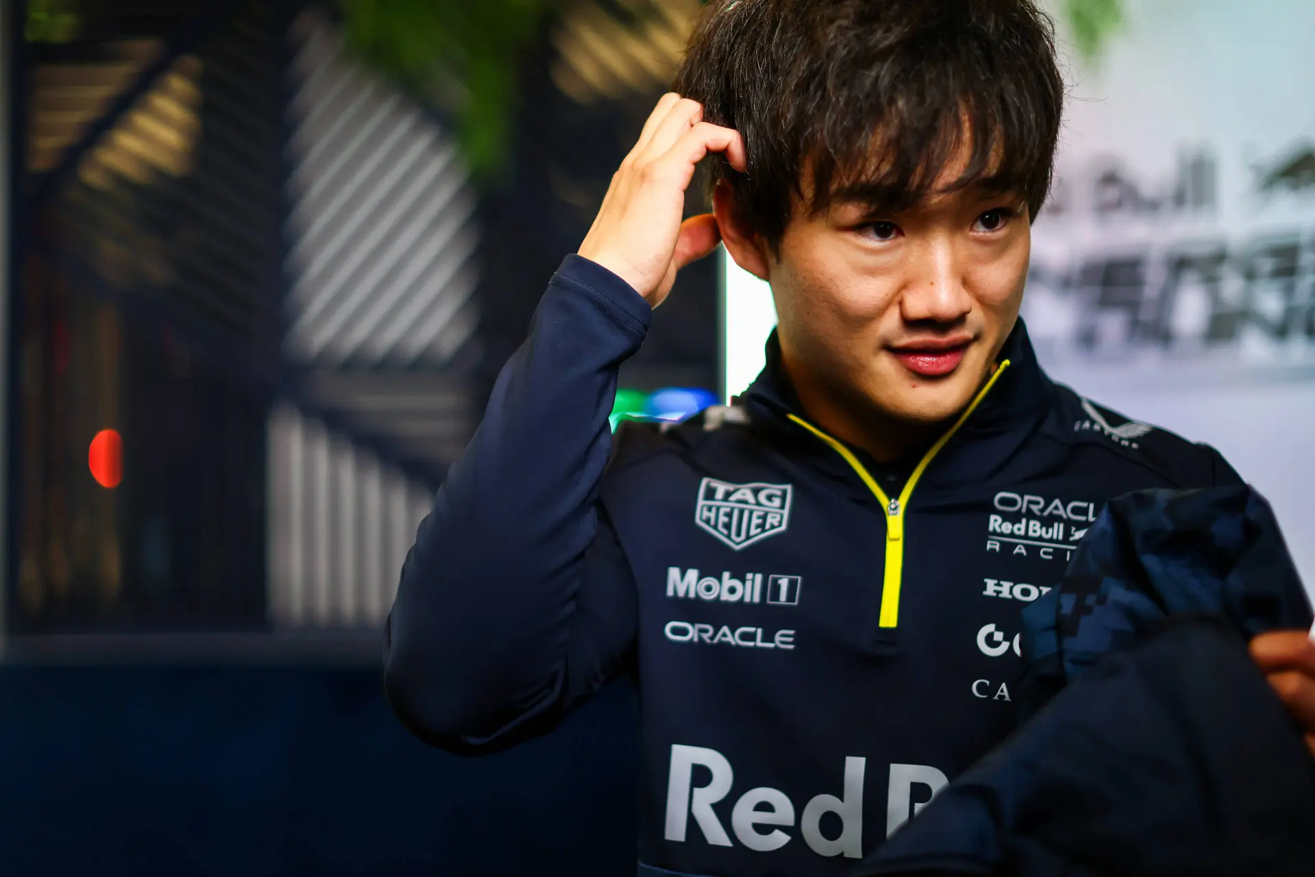 Yuki Tsunoda and Max Verstappen testing setups in Las Vegas