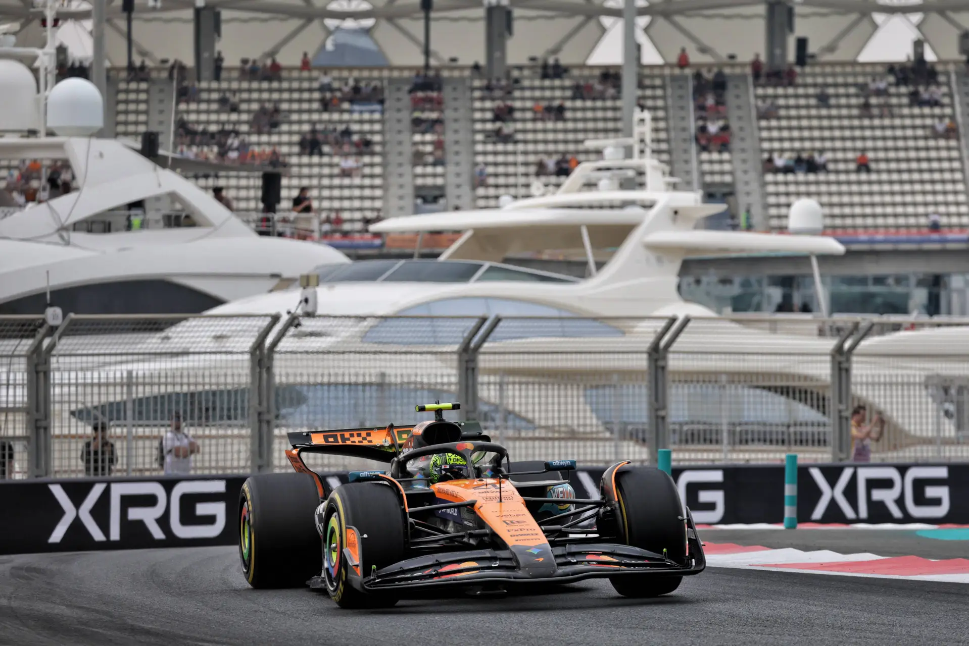 norris-abu-dhabi-mclaren-jpg
