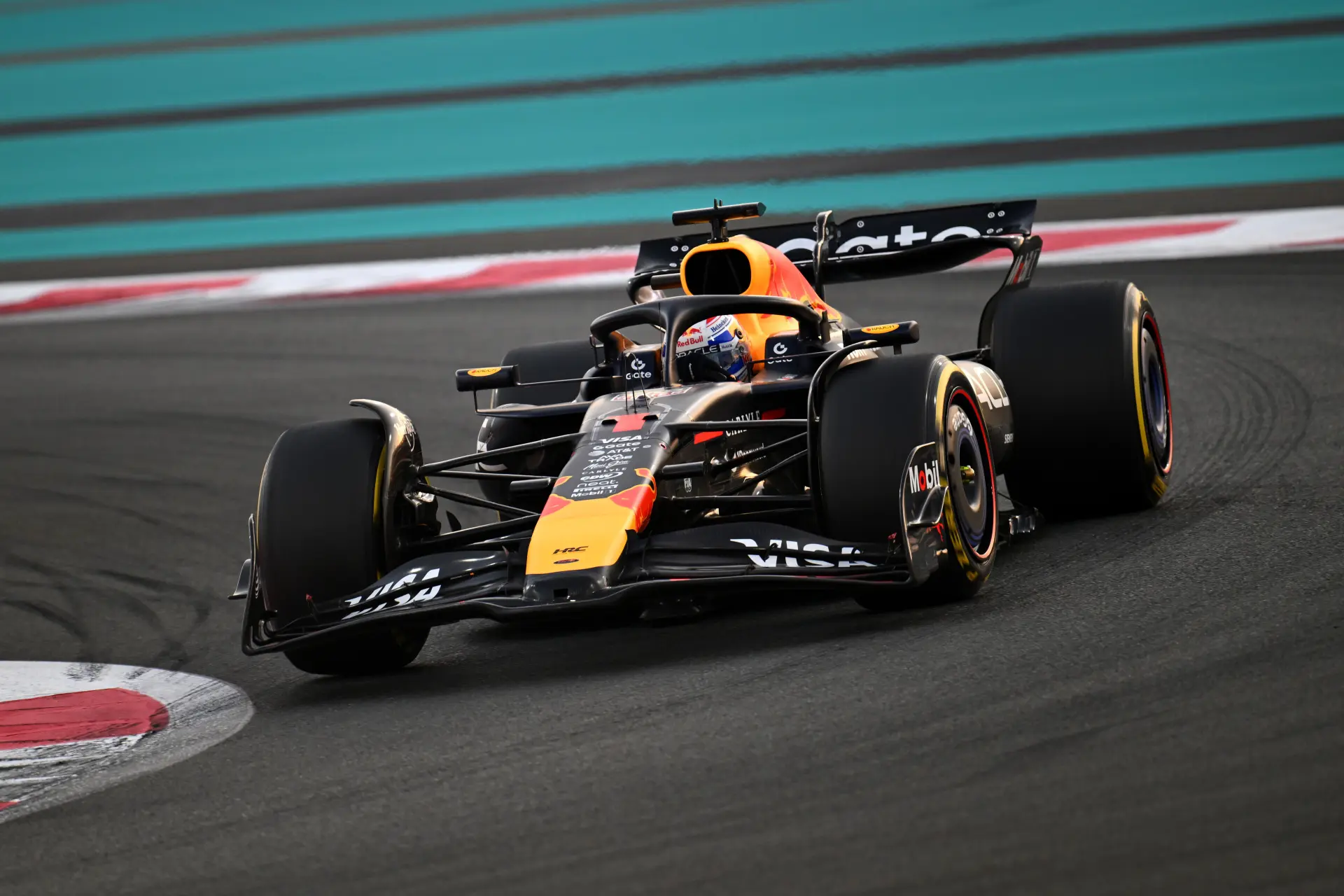 max-abu-dhabi