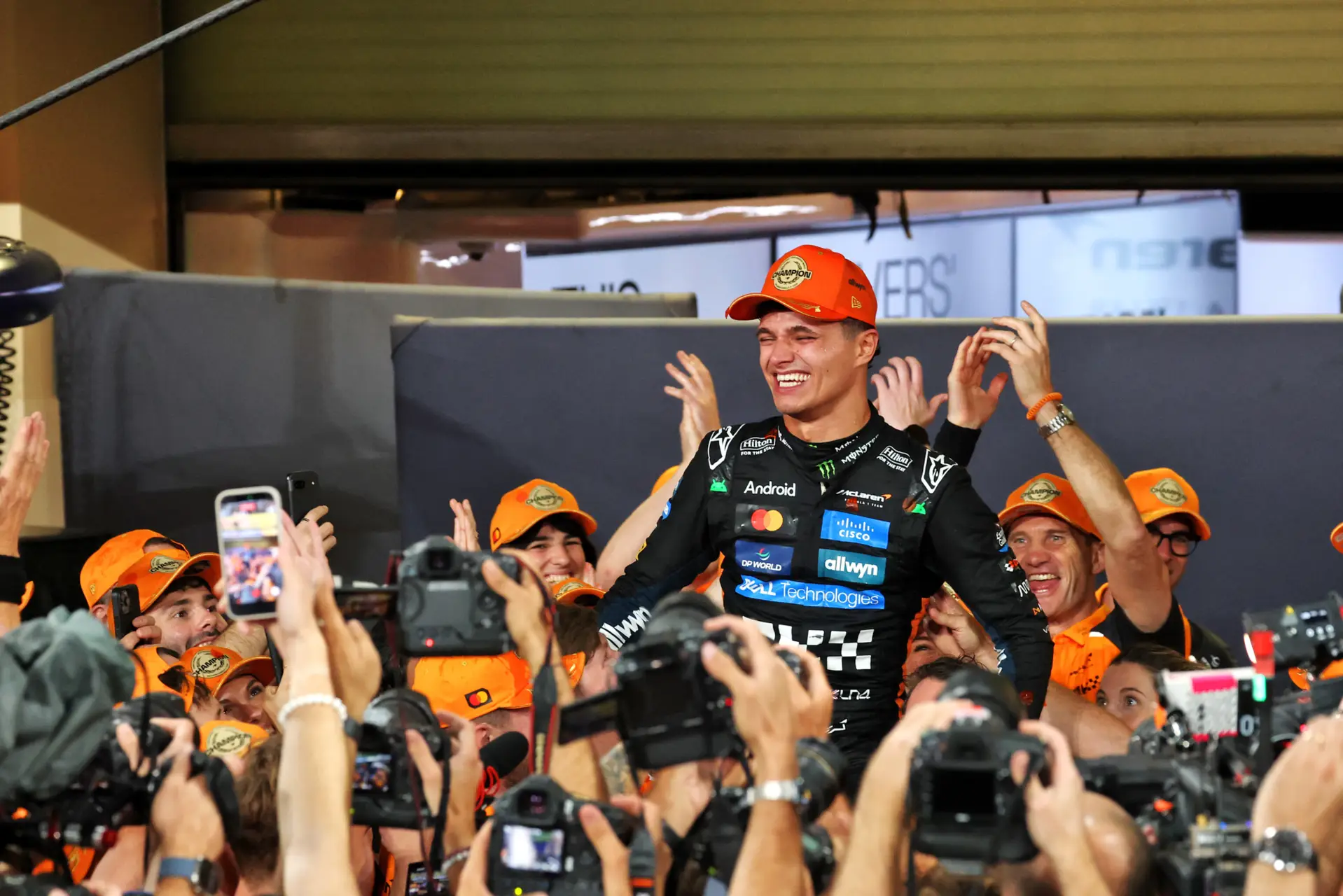 norris-celebration-paddock