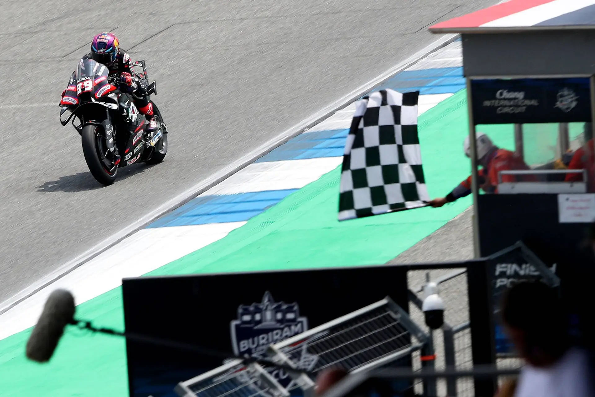 Martin Chequered flag MotoGP