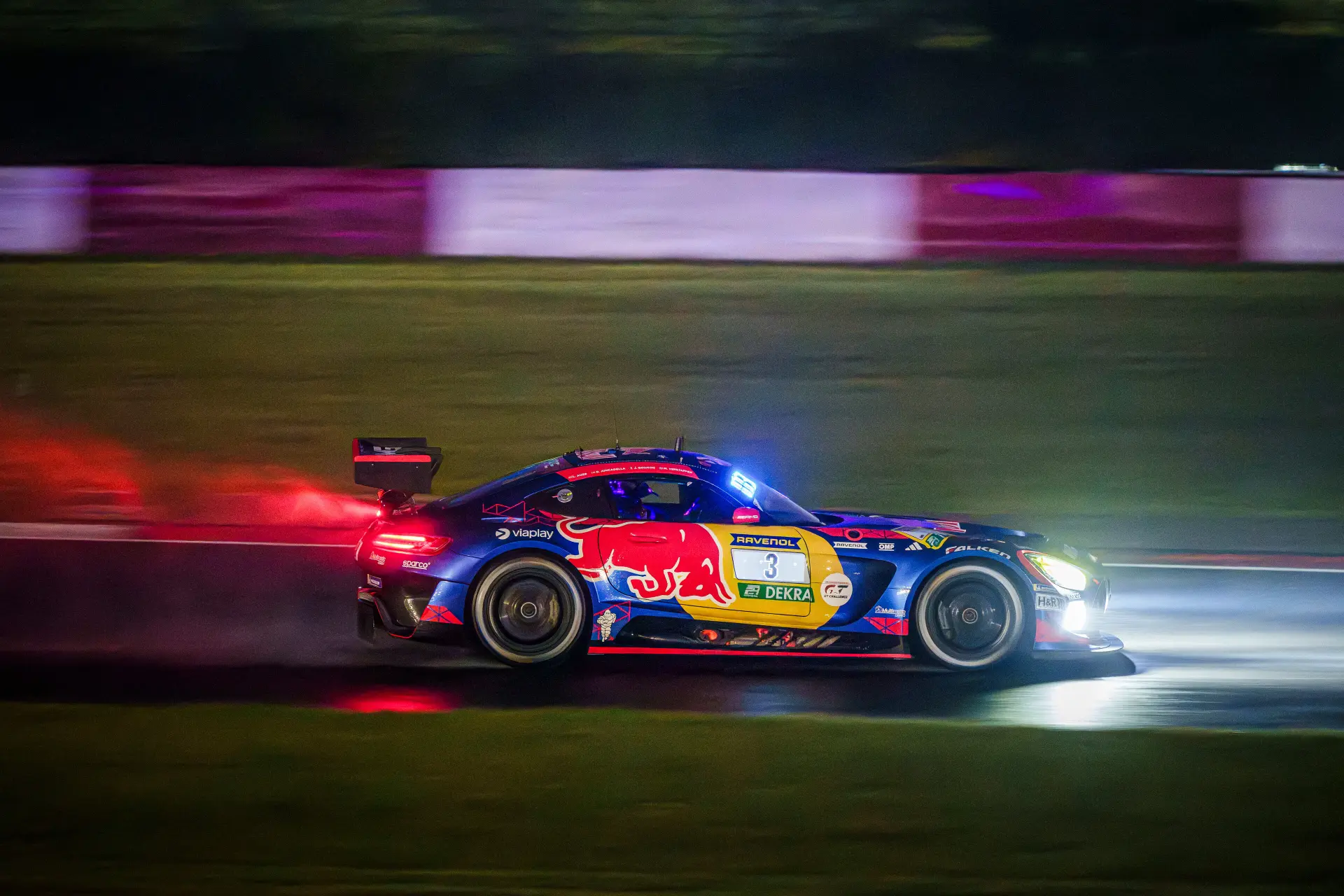 gt3-night-nurburgring