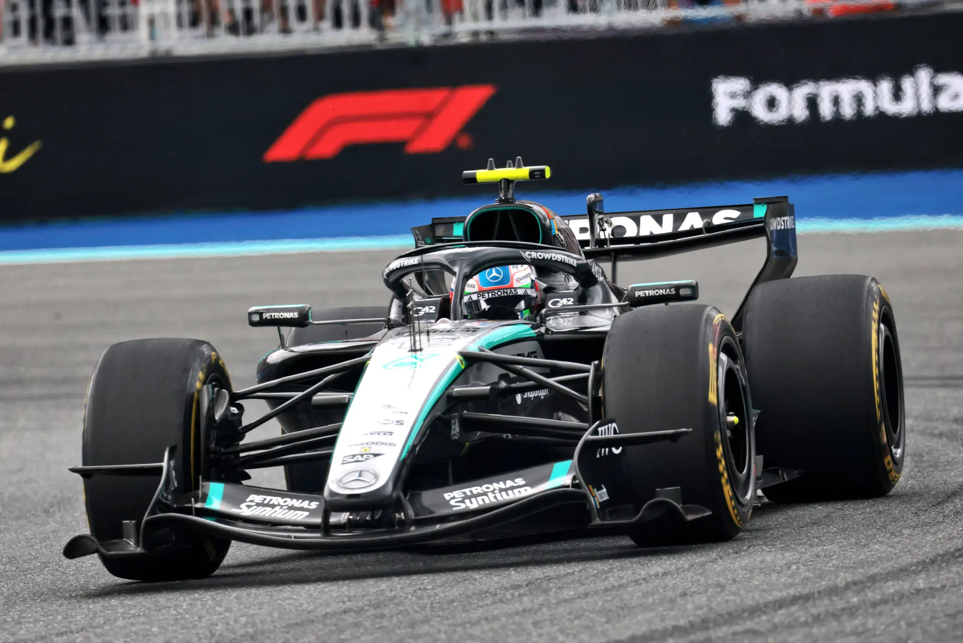 kimi-antonelli-gp-miami-mercedes-2026