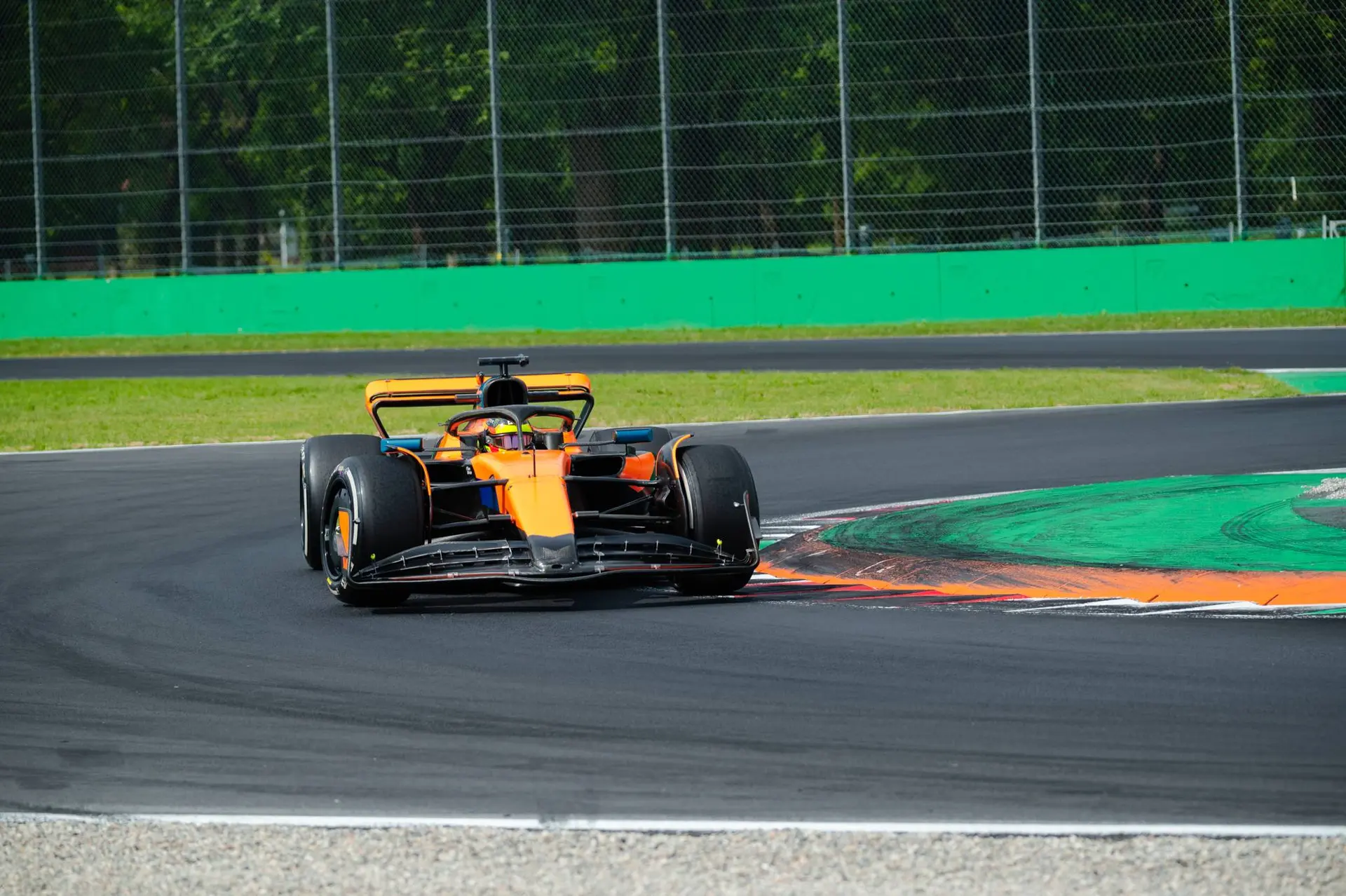 Leonardo-Fornaroli-McLaren-Test-Monza