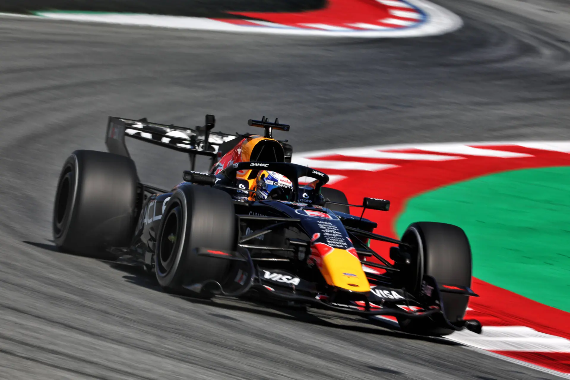 max-verstappen-barcelona-2026