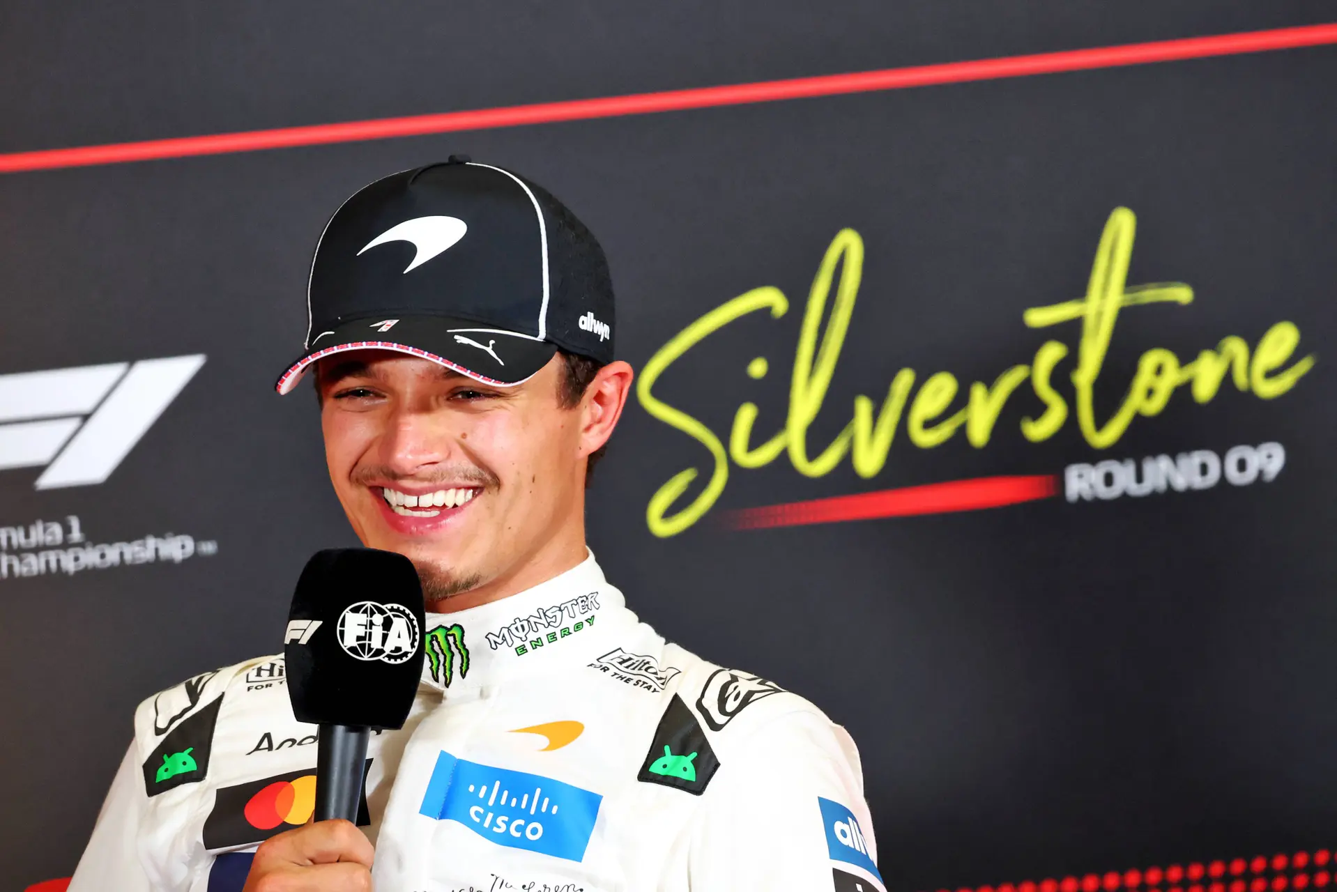 lando-norris-lachend