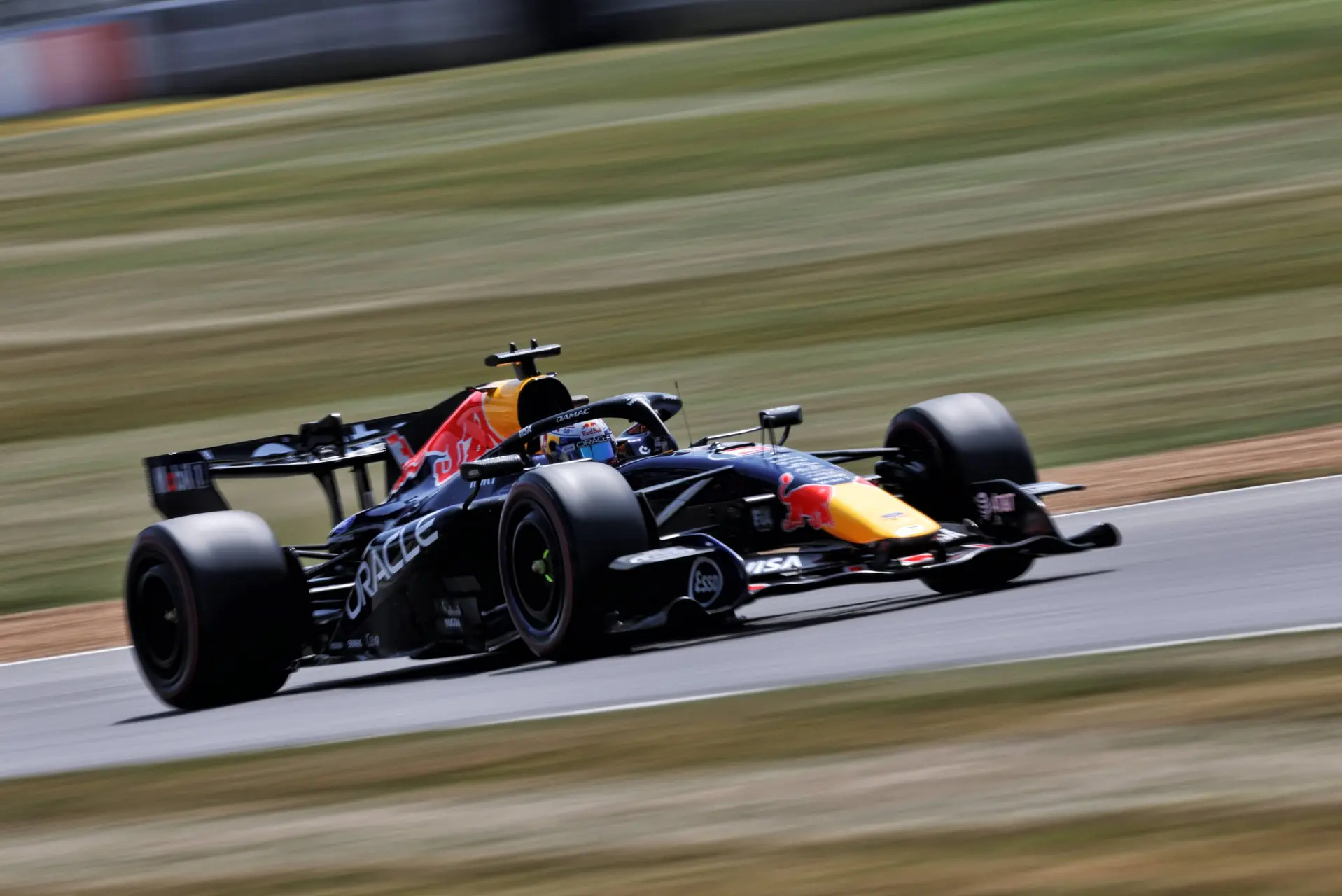 max-verstappen-red-bull-racing-silverstone