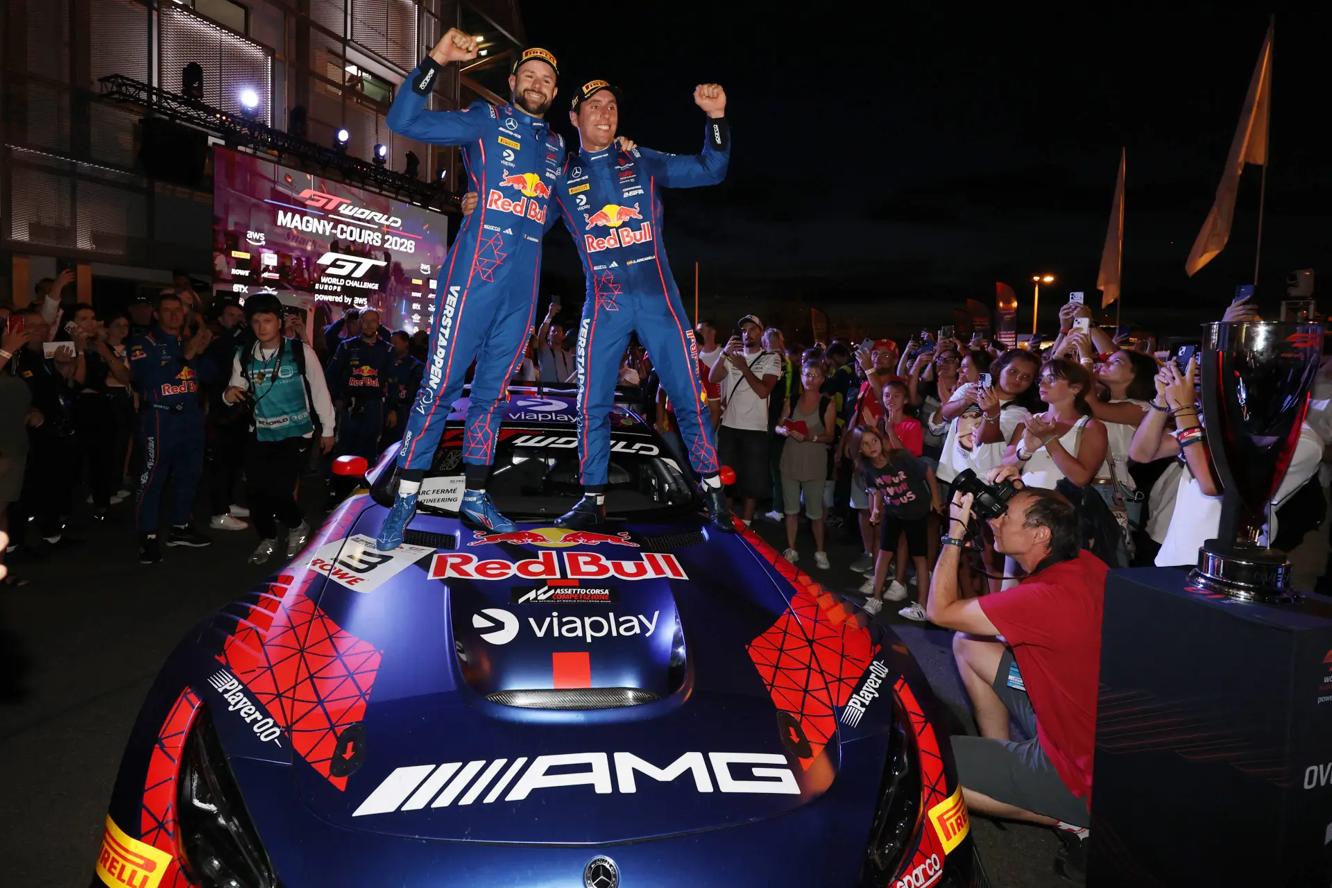 jules-gounon-dani-juncadella-gtwc-magny-cours