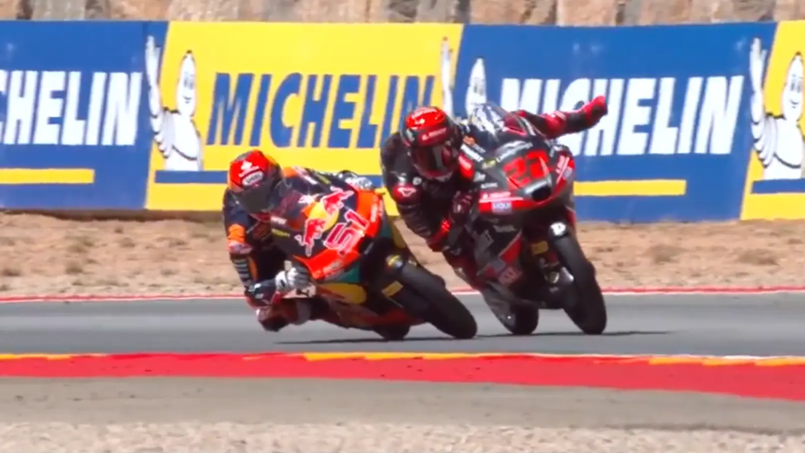 Almansa had a near miss with Uriarte (Credit: MotoGP)