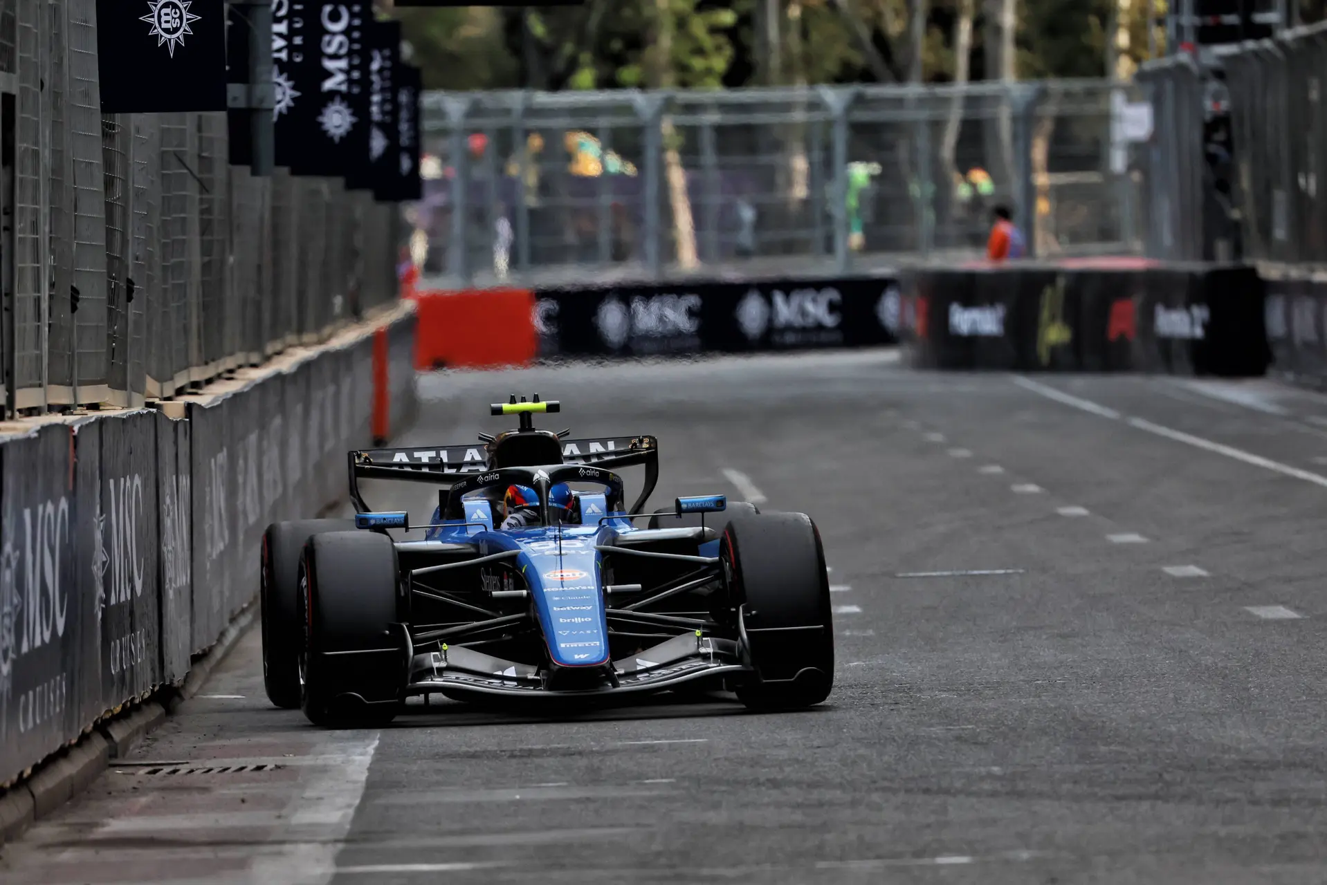 carlos-sainz-baku-vrijdag