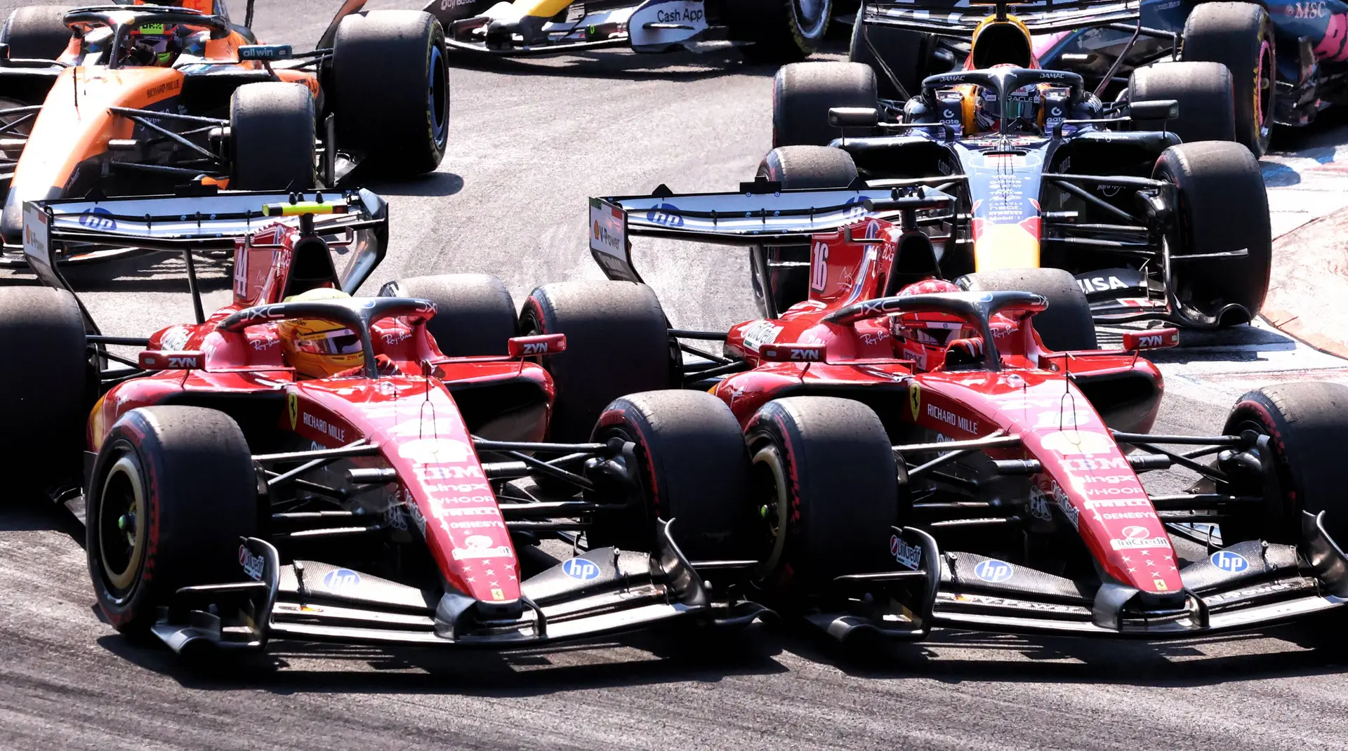 Hamilton-en-leclerc-schuldvraag