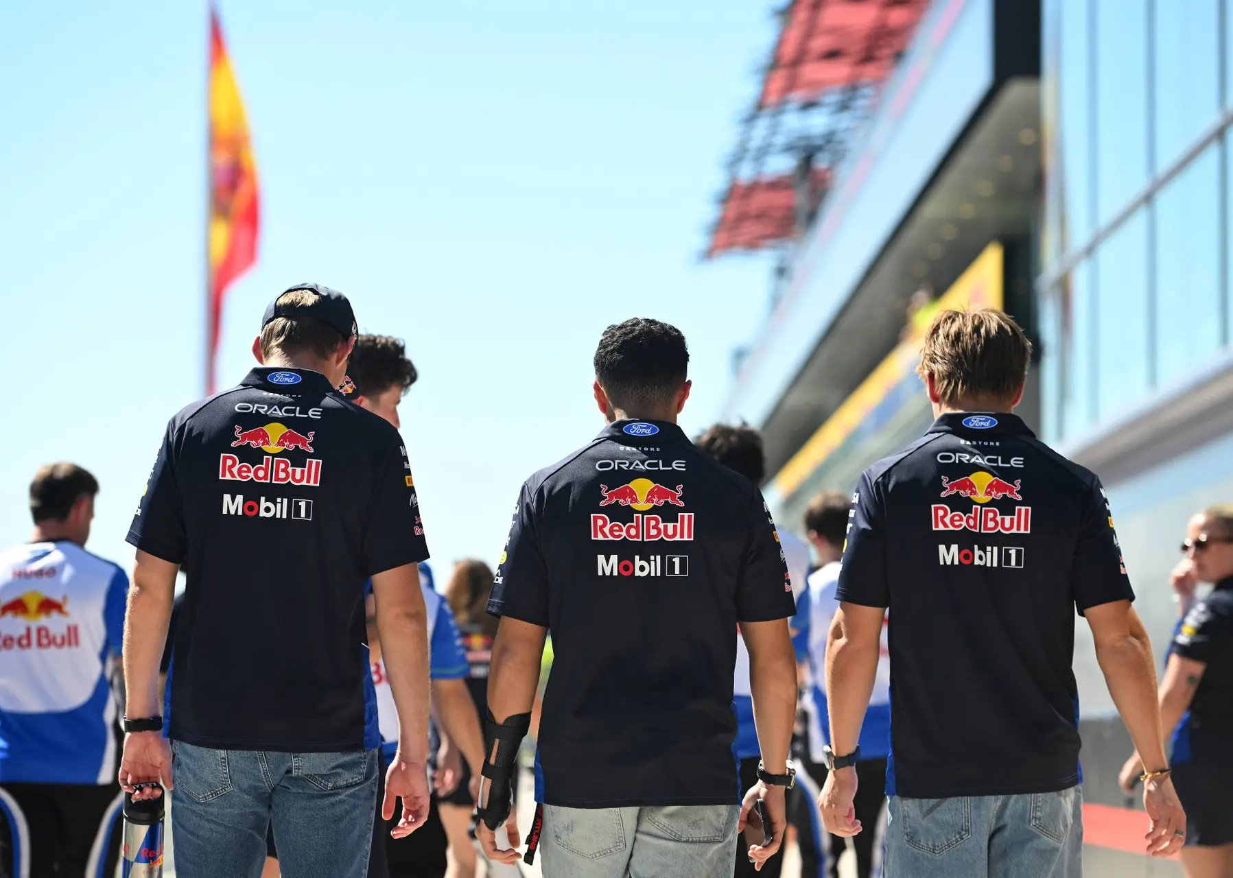 max-verstappen-isack-hadjar-liam-lawson (2)