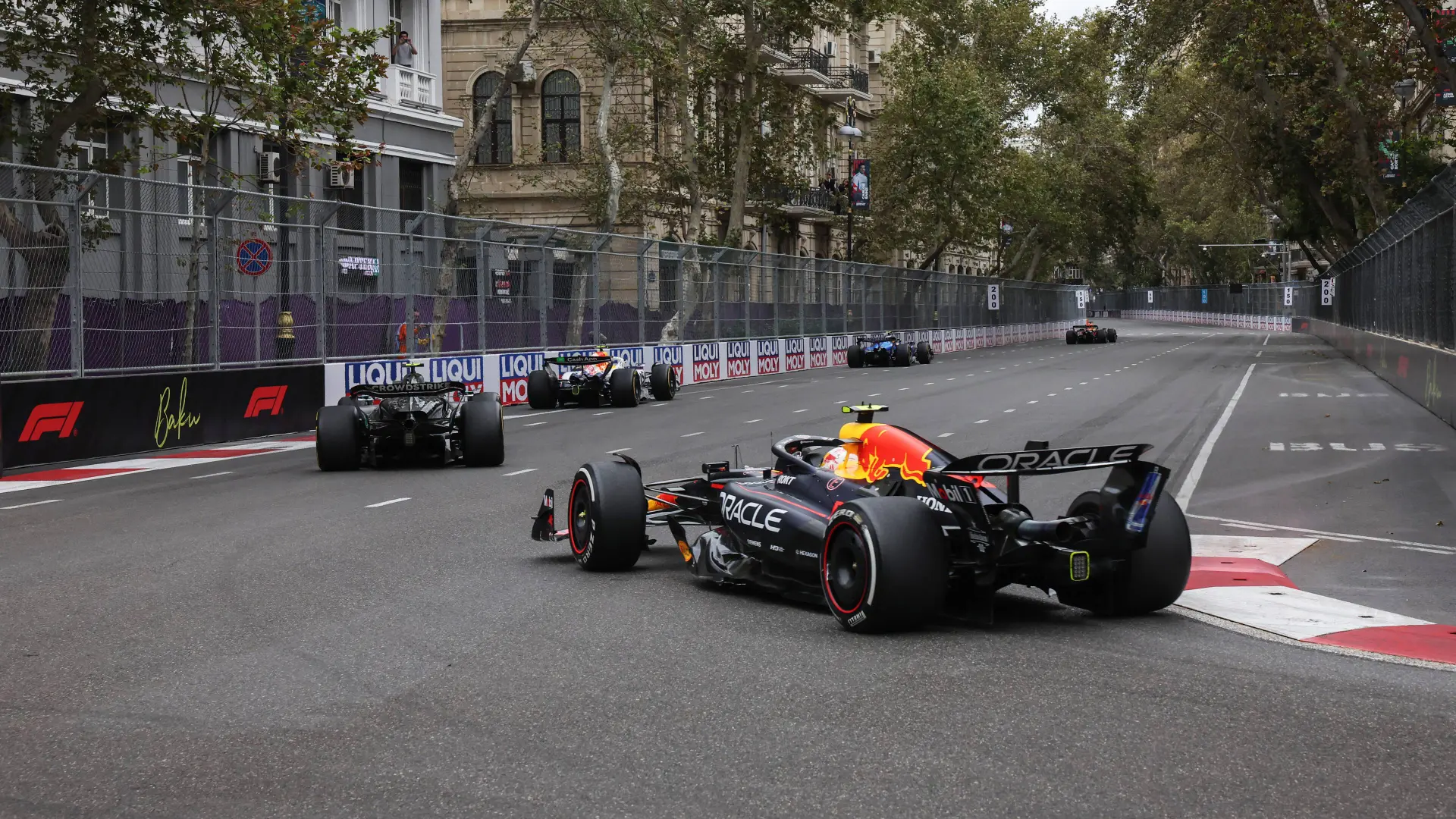 max-verstappen-red-bull-baku