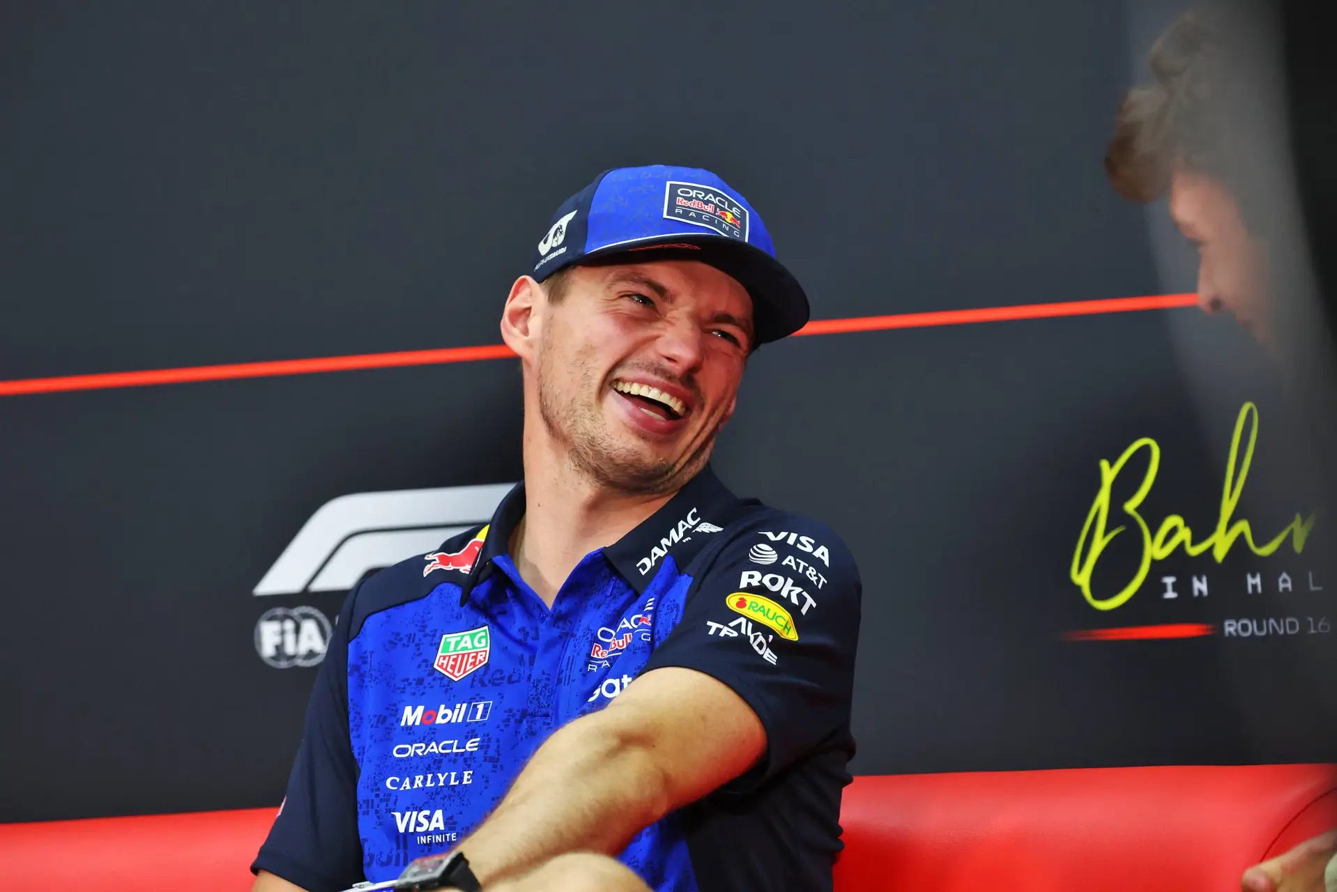 max-verstappen-lachen-bahrein