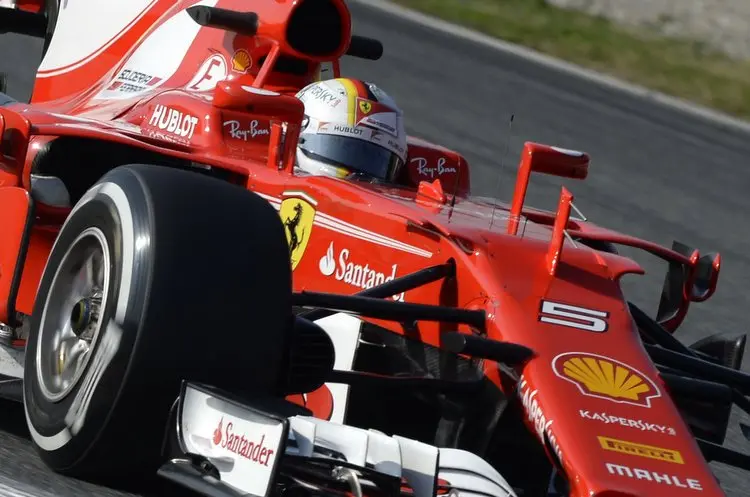 170004 test barcelona sebastian vettel