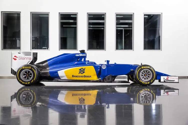 20150130 sauber c34 ferrari side