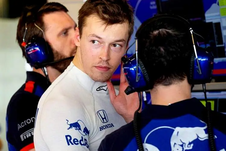 abu dhabi test daniil kvyat toro rosso