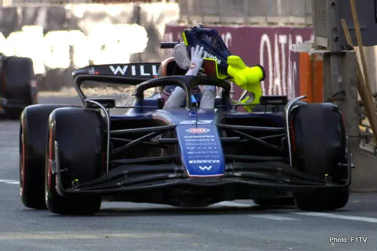 albon fan in car qualifying