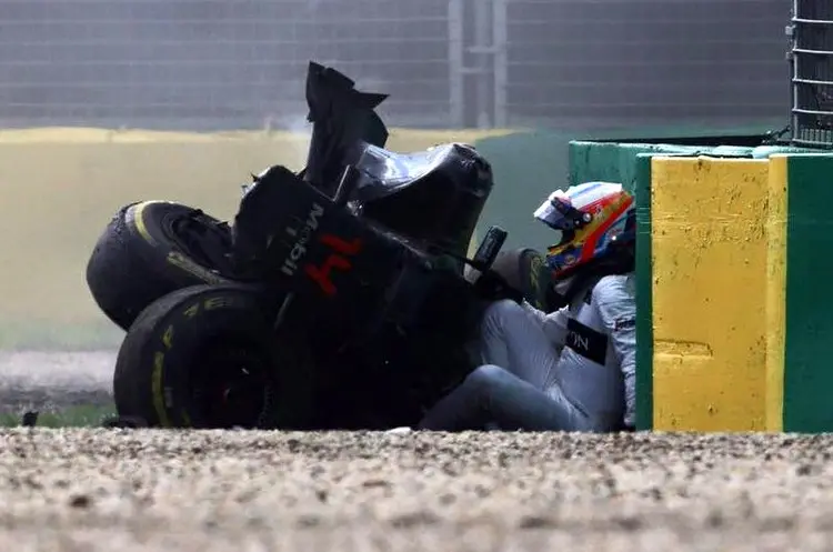 alonso crash6